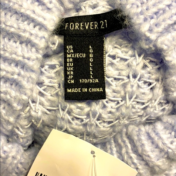 Forever 21 Cropped Sweater - Picture 6 of 6